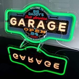 panneau garage LED rétro vert – décoration murale lumineuse USB 43x24 cm – style vintage bar cave ou atelier – fan art non officiel inspiré