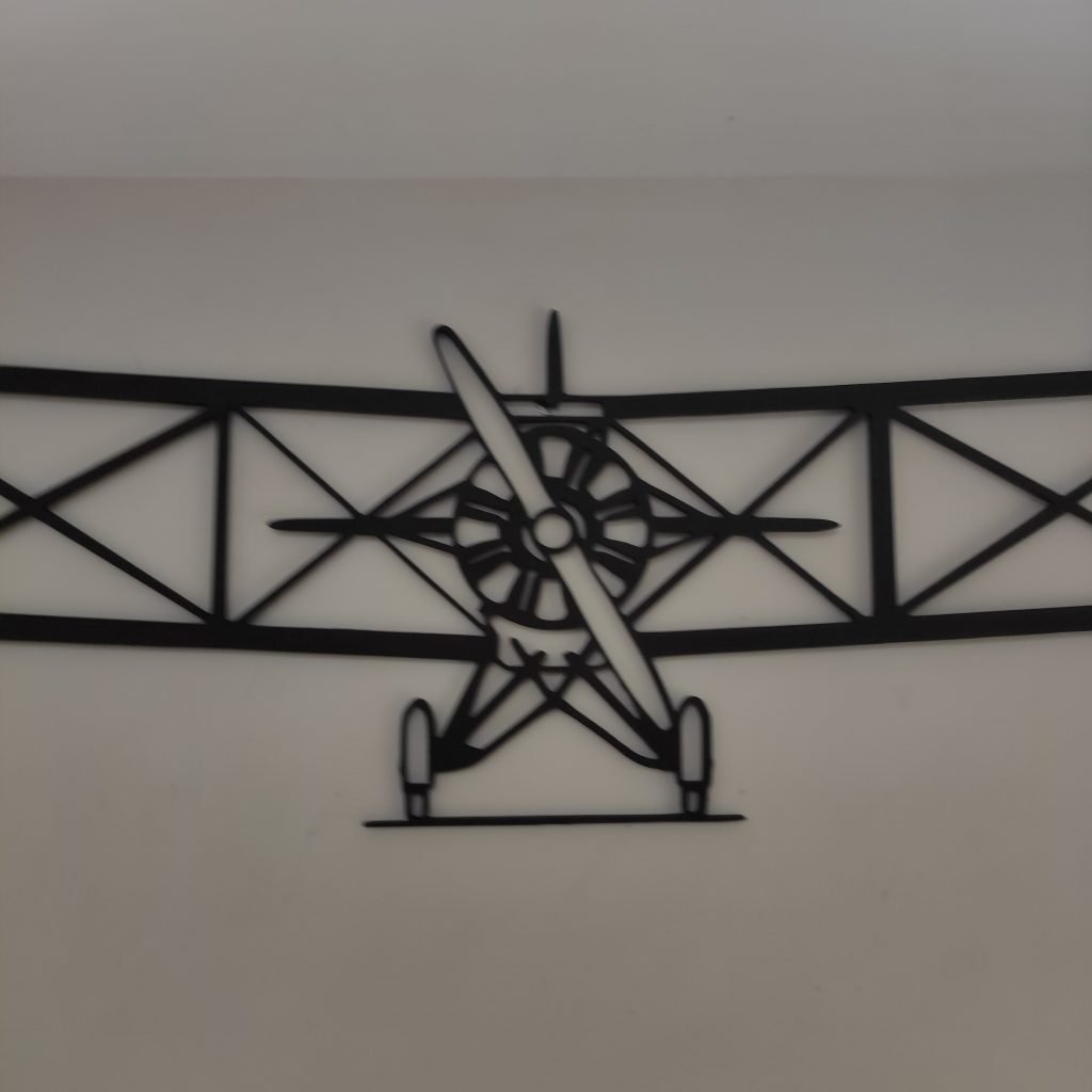 décoration mur avion origami — LeMondeDeLaDeco.fr